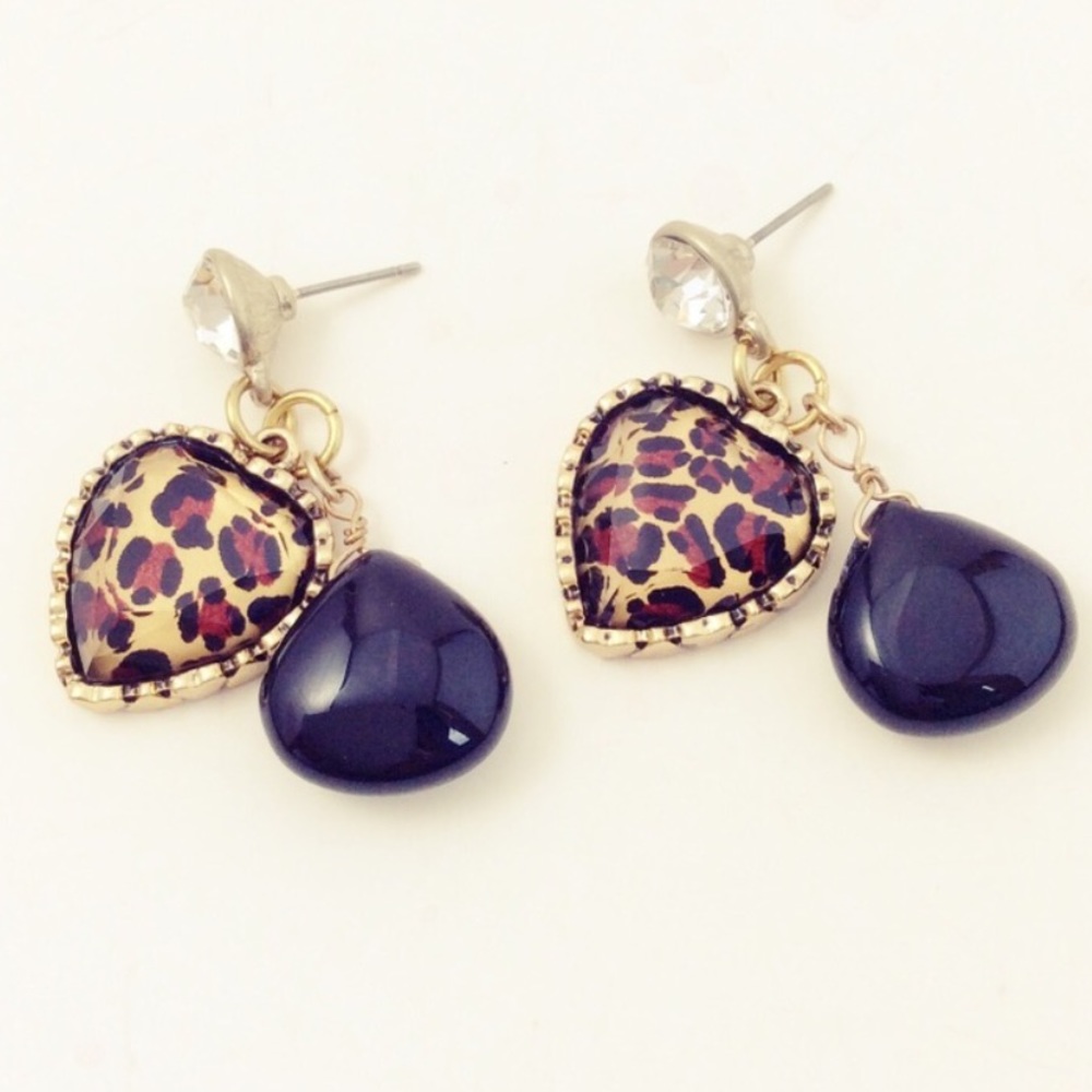 BETSEY JOHNSON EARRINGS - Picture 2 of 2